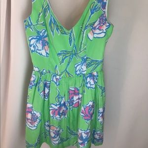 Lilly pulitzer colorful dress
